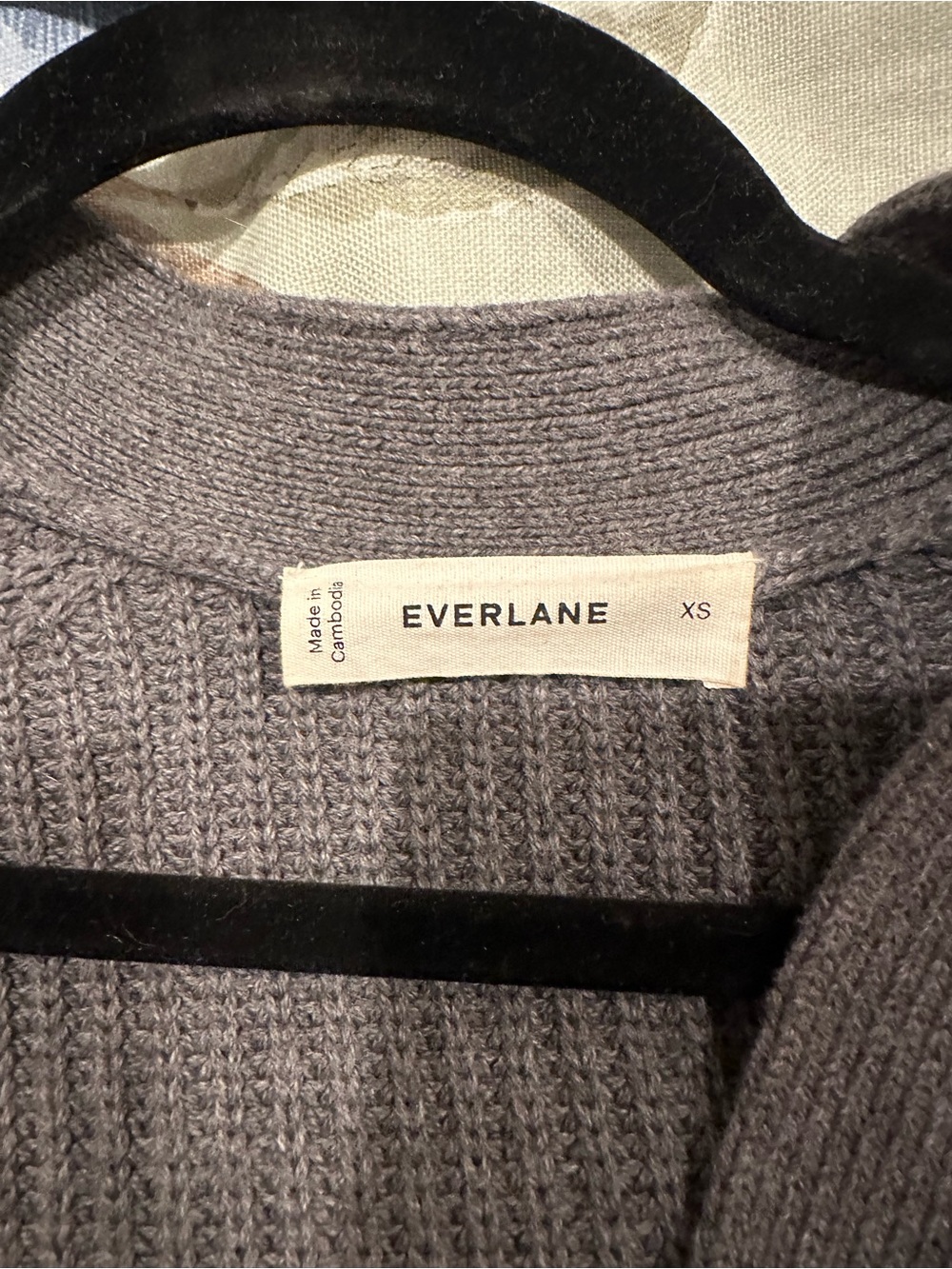 Everlane Gray Ribbed V-Neck Button Cardigan - Picture 2 of 9